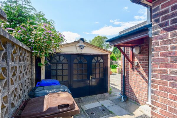 Rocher Avenue, Grenoside, Sheffield