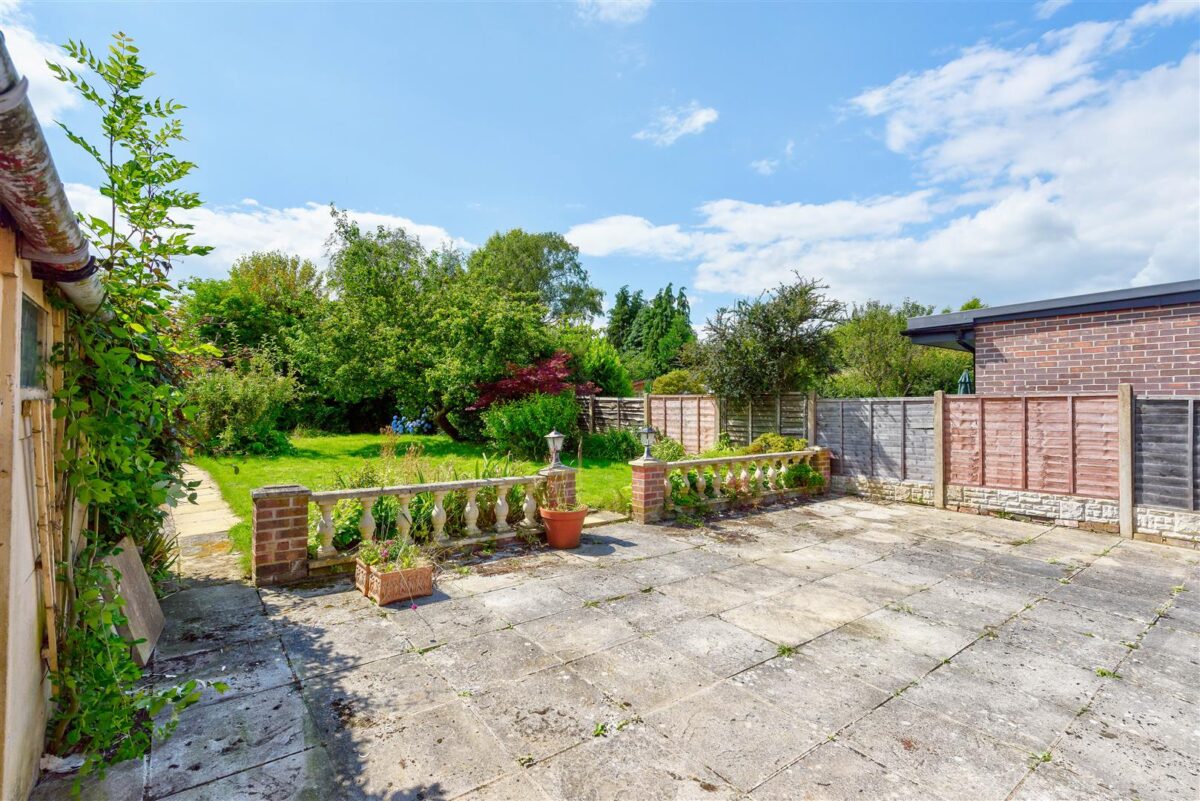 Rocher Avenue, Grenoside, Sheffield