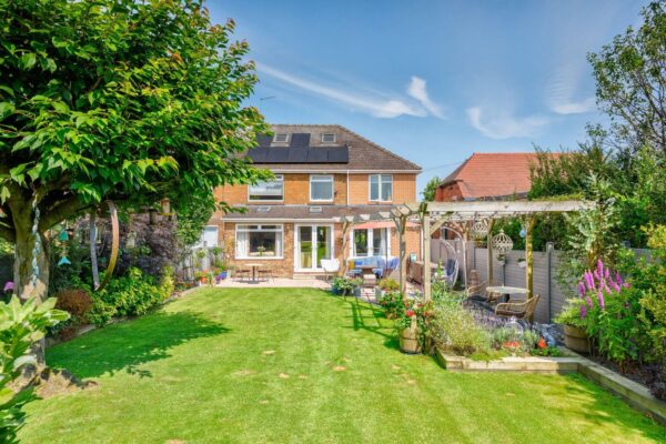 Rocher Avenue, Grenoside, Sheffield