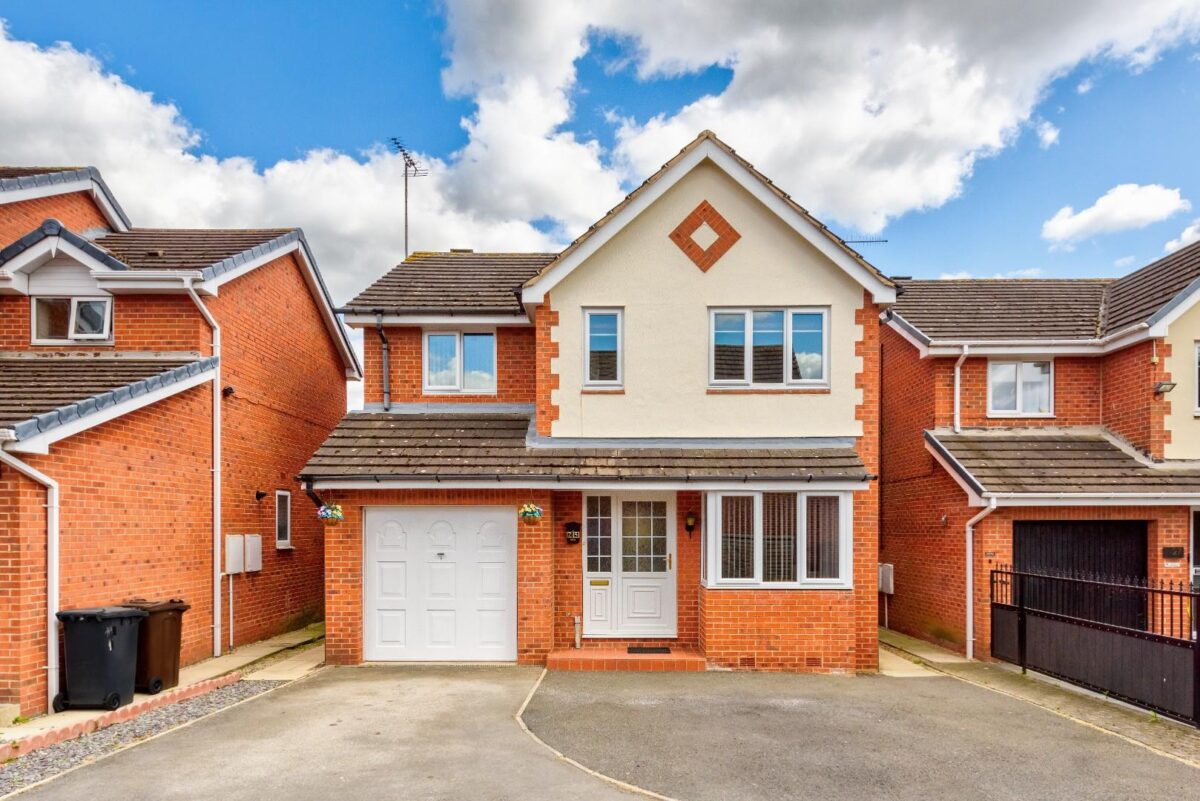 Old House Close, Hemingfield, Barnsley