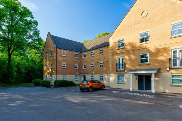 Glenwood Drive, Wadsley Park Village, Middlewood, Sheffield