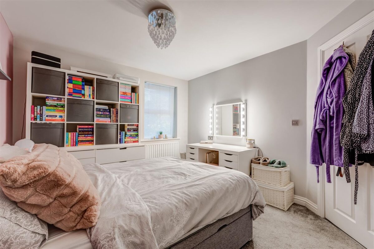 Glenwood Drive, Wadsley Park Village, Middlewood, Sheffield