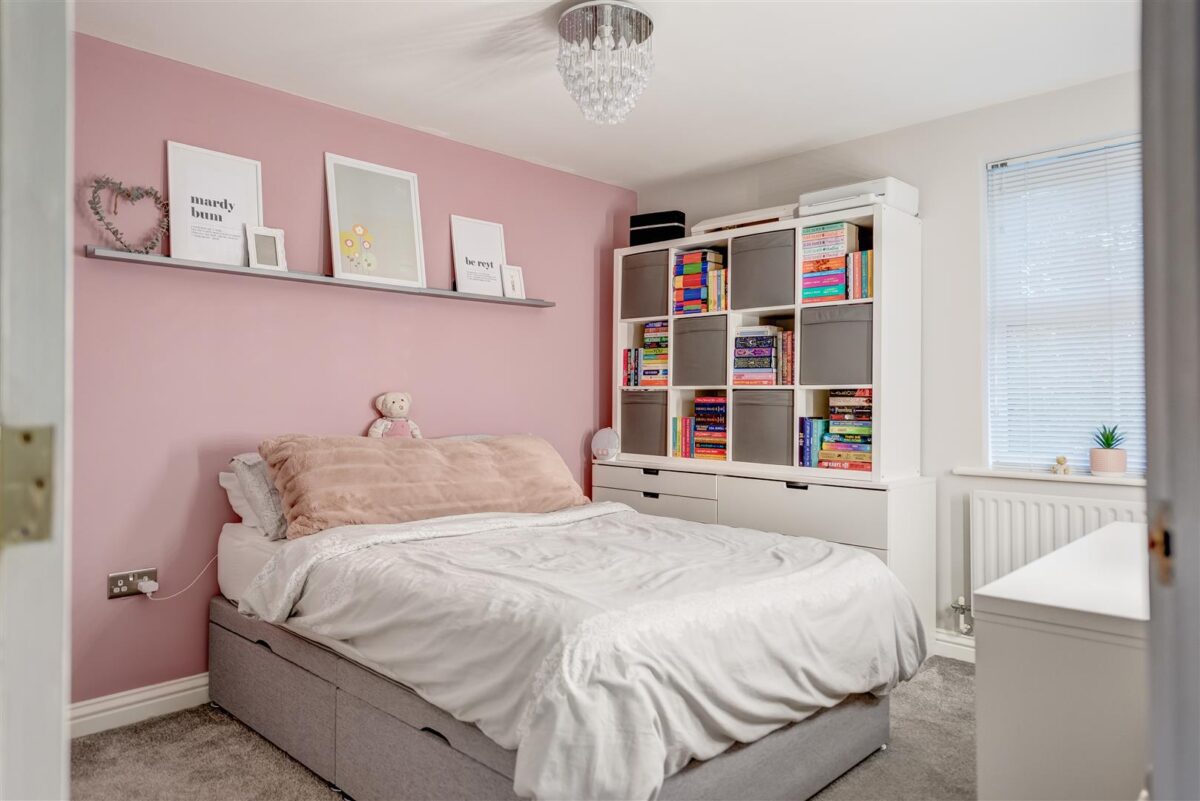 Glenwood Drive, Wadsley Park Village, Middlewood, Sheffield