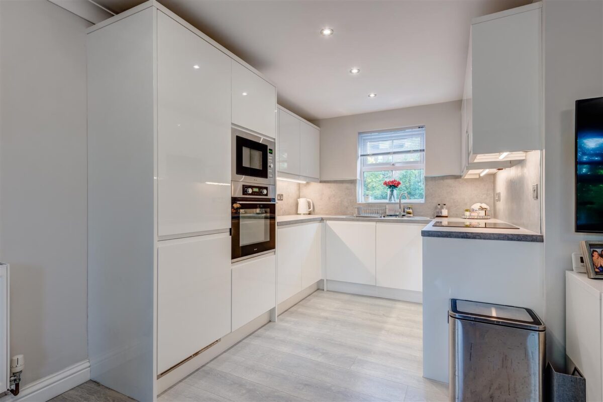 Glenwood Drive, Wadsley Park Village, Middlewood, Sheffield