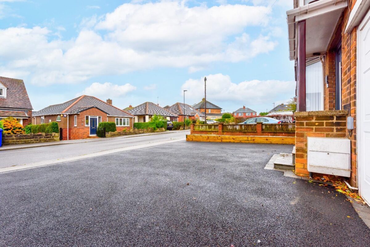 Rocher Avenue, Grenoside, Sheffield