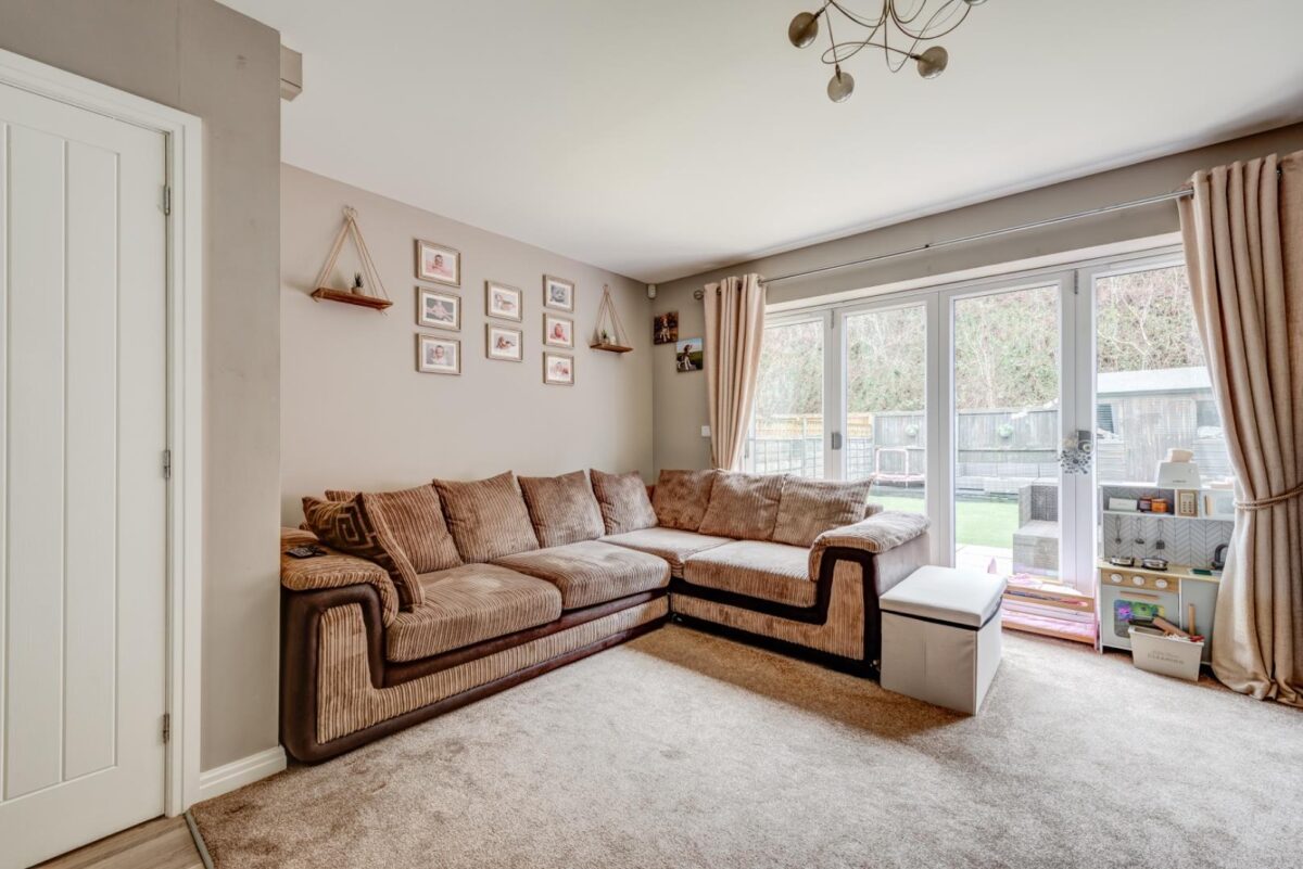 Samuel Fox Avenue, Fox Valley, Sheffield