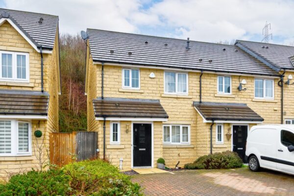 Samuel Fox Avenue, Fox Valley, Sheffield