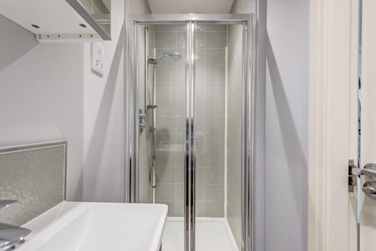 Samuel Fox Avenue, Fox Valley, Sheffield