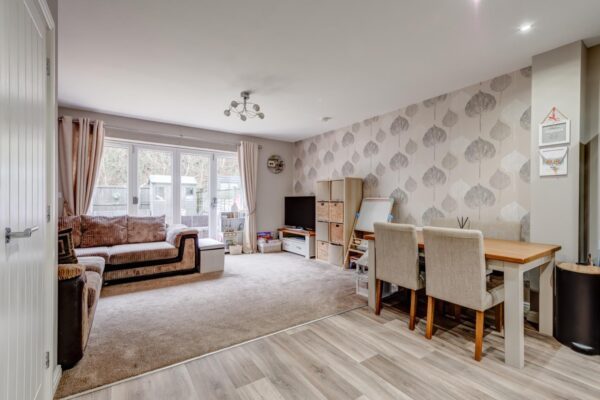 Samuel Fox Avenue, Fox Valley, Sheffield