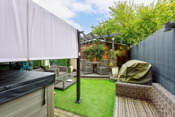 Wheatcroft Gardens, Penistone, Sheffield