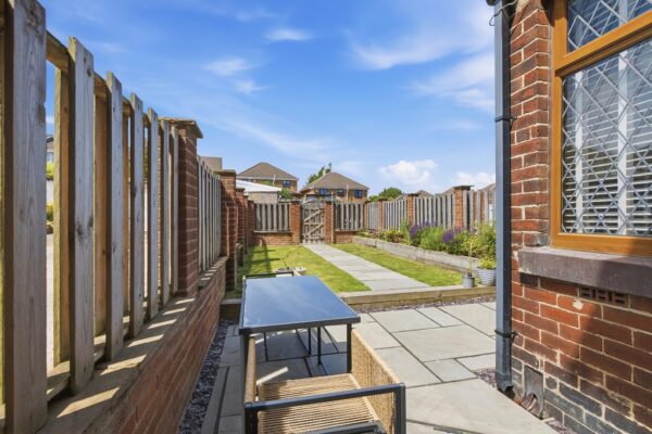 Thorncliffe Lane, Chapeltown, Sheffield